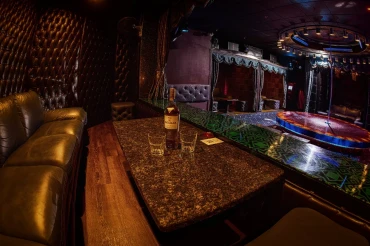 Интерьер стриптиз клуба